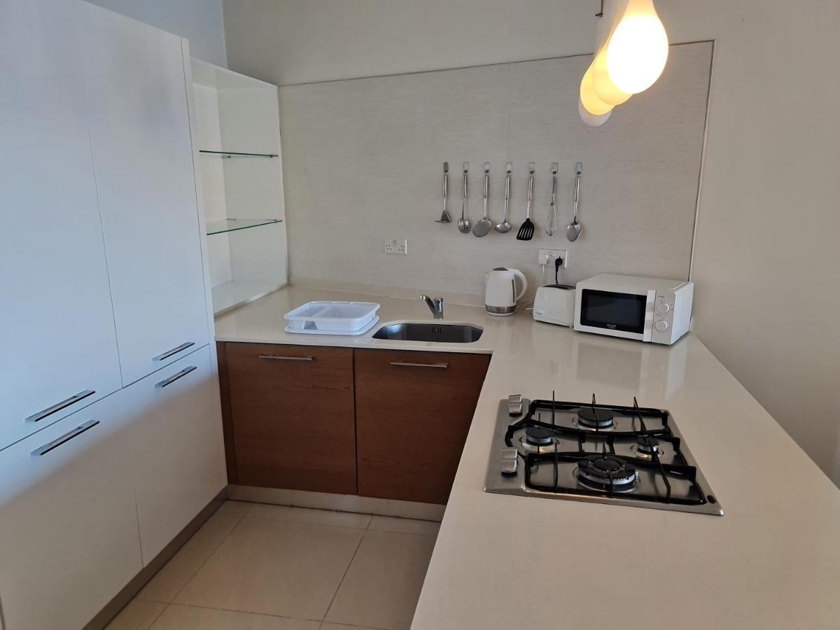דירות Zebbug  Seabreeze Waterfront Flat מראה חיצוני תמונה
